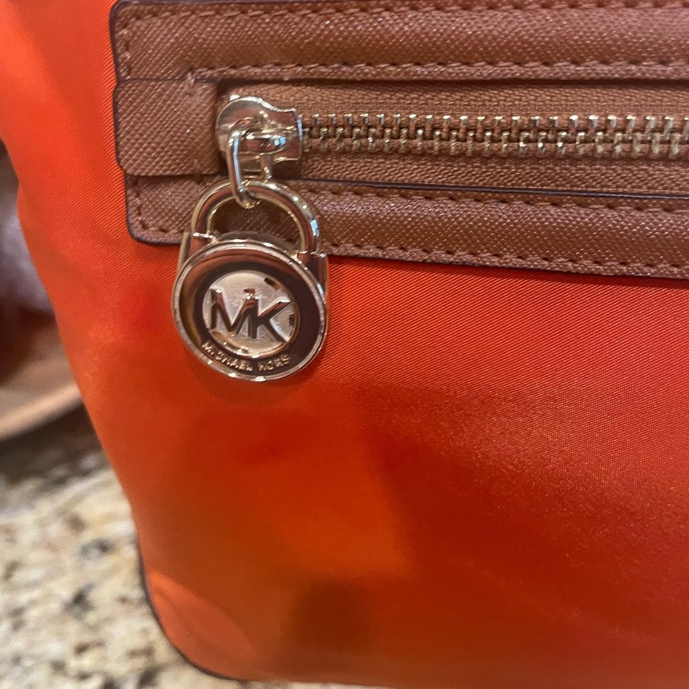 Michael Kors Orange Tote Bag - Picture 3 of 11
